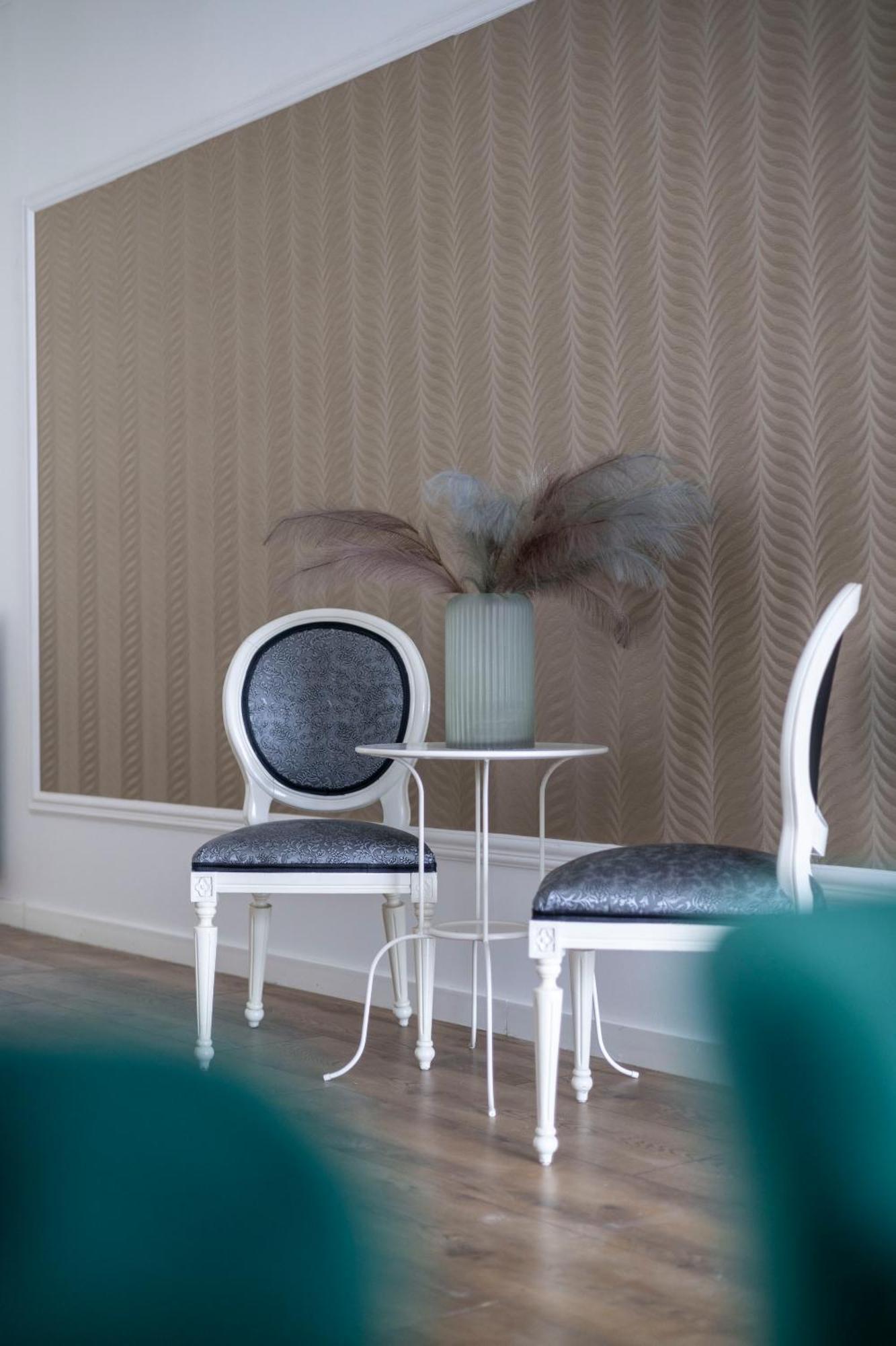 Apartment Luxy Spacious & Cozy With Balcony *